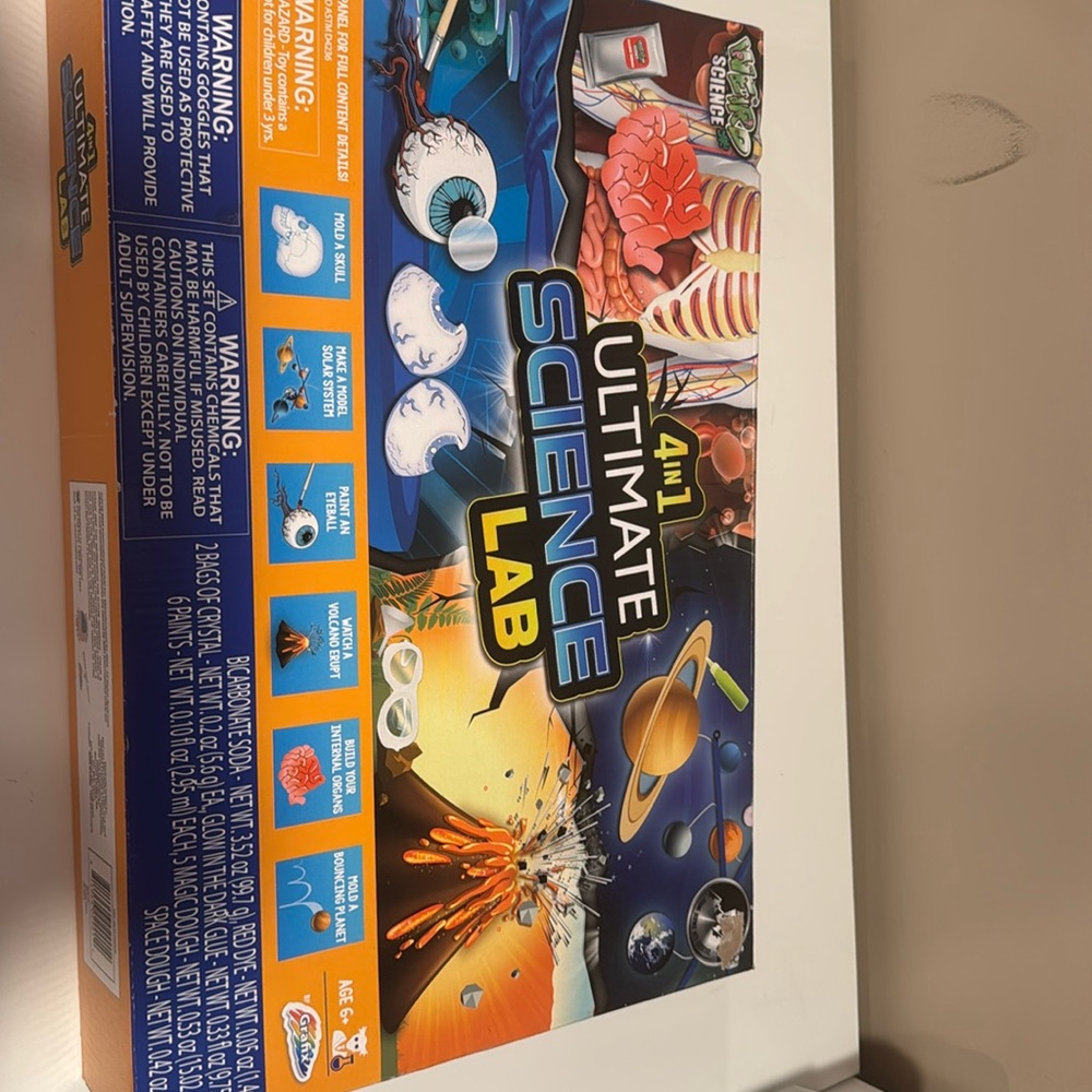 Ultimate science lab 4-1‎ NEW
